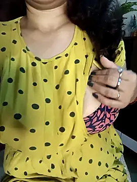 Snapshot of Sneha_gril chatting on April 2026 06:12:01 PM Sneha gril online show from April 2026 06:12:01 PM