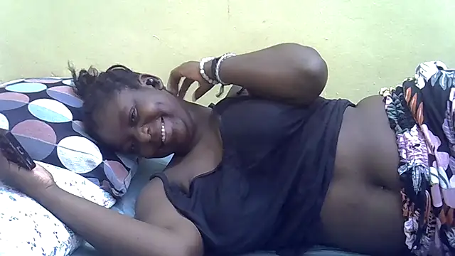 Harrisamor online show from December 2025 10:38:02 PM