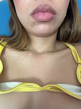 Aaliyah Salma online show from July 2026 06:59:02 AM