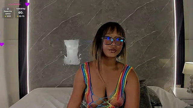 Snapshot of RachellEbony chatting on May 2026 01:19:01 PM RachellEbony online show from May 2026 01:19:01 PM