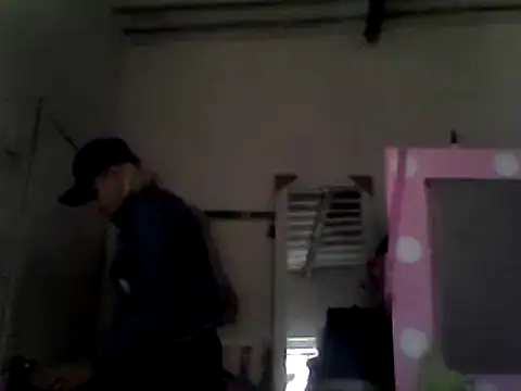 ariana crazzy online show from February 2025 09:14:01 PM