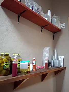 Snapshot of jr91esl chatting on May 2026 01:57:02 AM jr91esl online show from May 2026 01:57:02 AM