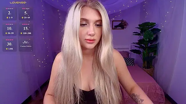 Evacadooo online show from July 2026 02:58:01 AM