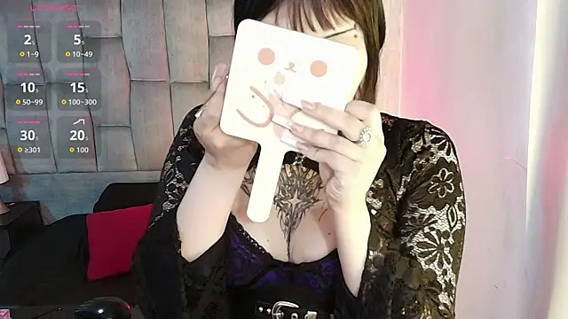 honney dark online show from April 2026 12:21:01 PM