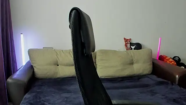 Ostin meow online show from March 2026 05:35:01 AM