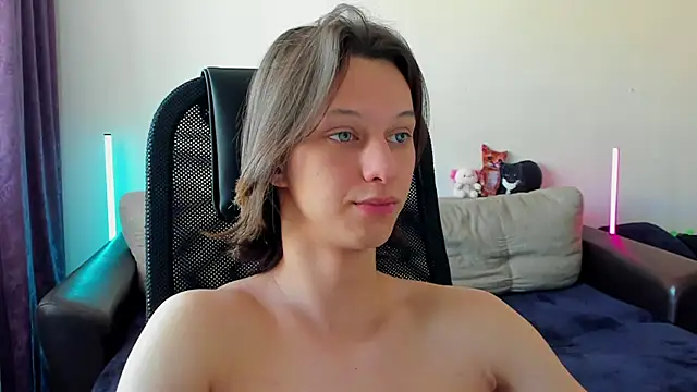 Snapshot of Ostin_meow chatting on April 2026 02:51:02 AM Ostin meow online show from April 2026 02:51:02 AM