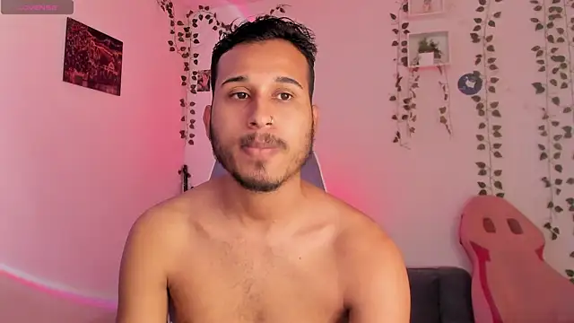 Raf brunette online show from December 2024 01:33:01 PM