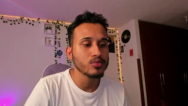 Raf brunette online show from January 2025 12:58:02 PM