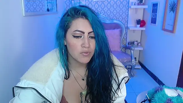 scarleth blue online show from February 2025 02:59:01 AM