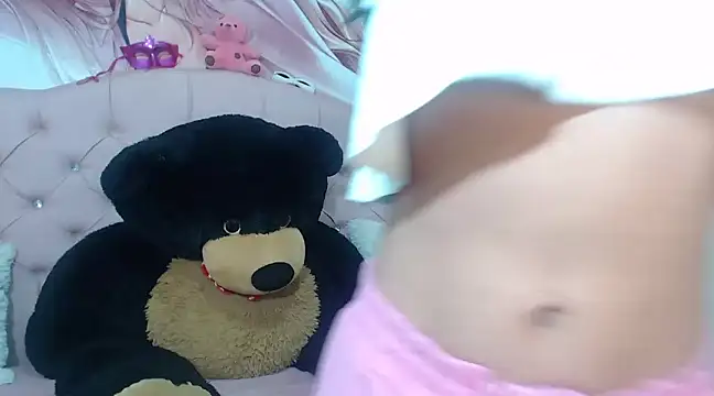 Snapshot of Bonnie-Kim chatting on December 2024 01:19:02 PM Bonnie-Kim online show from December 2024 01:19:02 PM