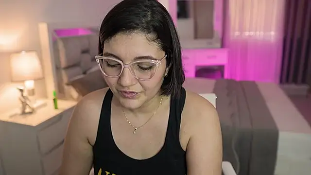 Camilaa bueno online show from January 2025 08:58:02 PM