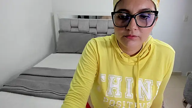 Snapshot of Camilaa_bueno chatting on July 2026 12:17:01 AM Camilaa bueno online show from July 2026 12:17:01 AM