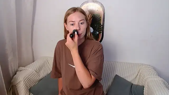 Snapshot of sofiaa_here chatting on June 2026 12:09:02 AM sofiaa here online show from June 2026 12:09:02 AM