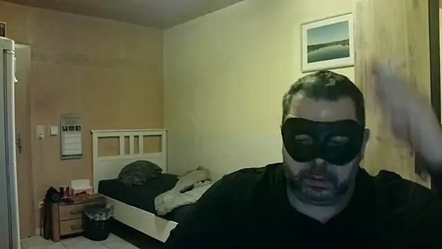 Snapshot of SADOMASKE chatting on December 2024 07:03:01 AM SADOMASKE online show from December 2024 07:03:01 AM