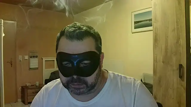 Snapshot of SADOMASKE chatting on December 2024 03:55:01 PM SADOMASKE online show from December 2024 03:55:01 PM