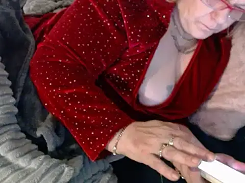 housewife shantie online show from February 2025 09:24:01 AM