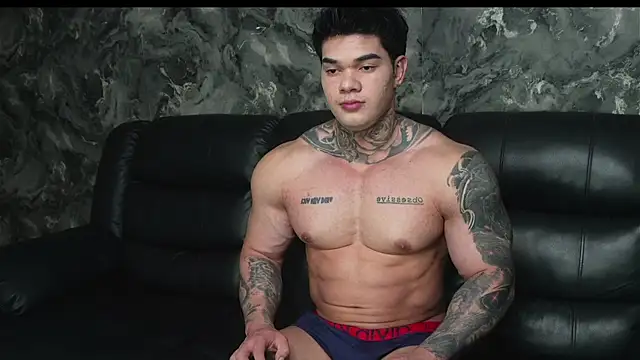 Justin Clark online show from October 2025 11:51:02 PM