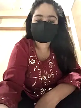 Magical Girl- online show from November 2025 03:50:02 AM