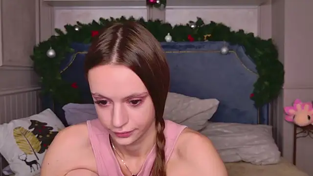 Snapshot of RebeccaMartons chatting on January 2025 04:04:01 AM RebeccaMartons online show from January 2025 04:04:01 AM