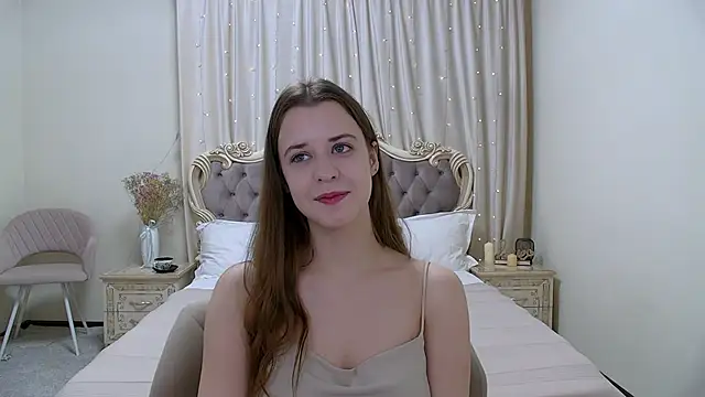 AgataAisitt online show from February 2025 04:11:02 PM