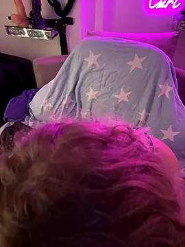 Snapshot of CurvyAnonymousGirl89 chatting on September 2025 03:12:02 PM CurvyAnonymousGirl89 online show from September 2025 03:12:02 PM