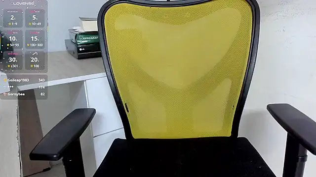 Snapshot of Megan_sophia2 chatting on February 2025 06:58:02 PM Megan sophia2 online show from February 2025 06:58:02 PM