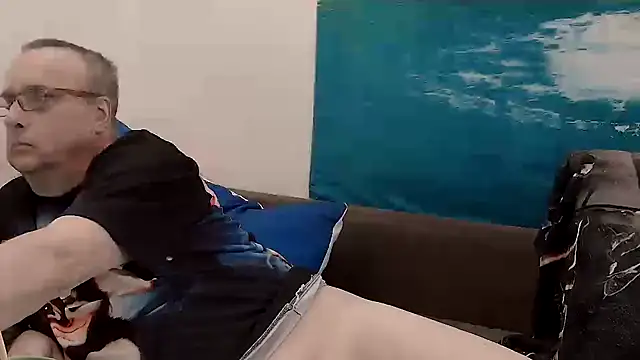 Manfred1012 online show from February 2025 02:15:01 PM