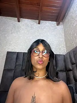 LollaByer online show from March 2025 09:09:02 PM