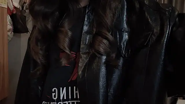 yangyang-1115 online show from February 2025 02:37:02 PM