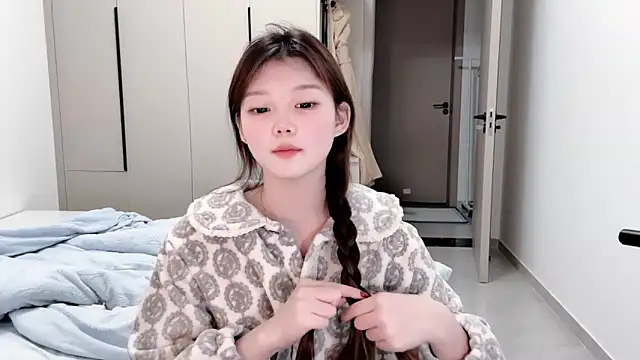 yangyang-1115 online show from October 2025 12:53:02 PM