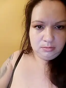 Szilvi93 online show from April 2026 04:59:01 AM