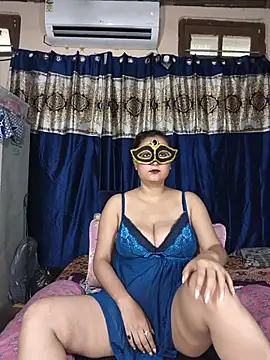 Alisha95 online show from August 2026 03:43:02 AM