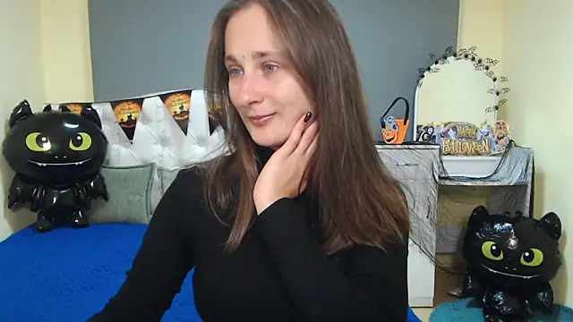 MichelLeee online show from October 2025 11:10:01 AM