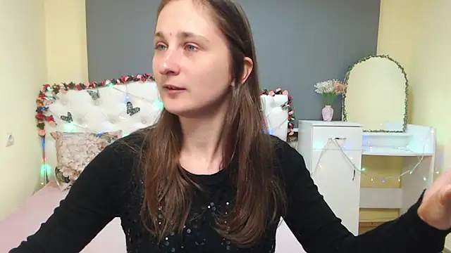 MichelLeee online show from March 2026 12:23:01 PM