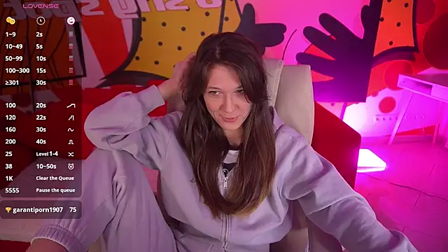 DreamyLinaa online show from January 2026 08:58:01 PM