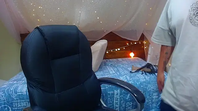 Snapshot of AndrewPherson chatting on February 2025 12:16:01 PM AndrewPherson online show from February 2025 12:16:01 PM