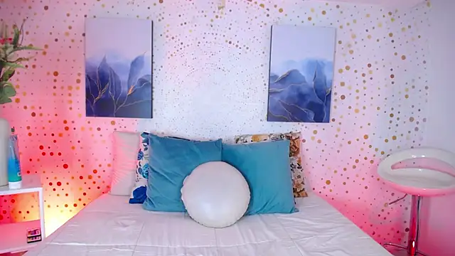 Aniie Doll online show from February 2026 08:24:01 PM