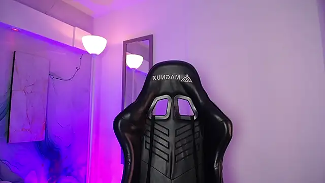 Aniie Doll online show from March 2026 08:25:02 PM