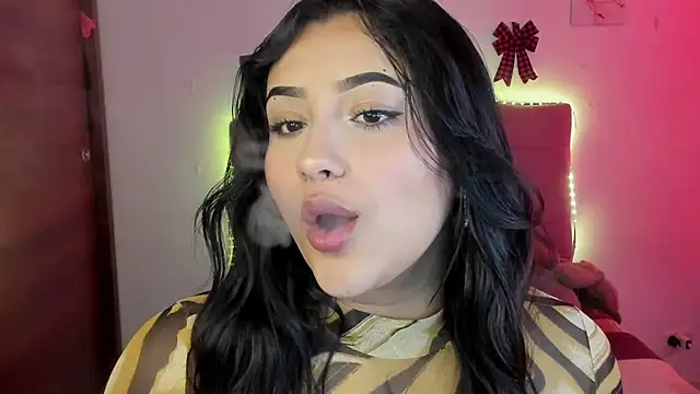 Snapshot of male_couper chatting on December 2024 07:10:01 PM male couper online show from December 2024 07:10:01 PM