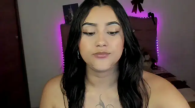 Snapshot of male_couper chatting on December 2024 11:10:02 PM male couper online show from December 2024 11:10:02 PM