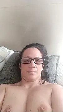 nicolle milf1978 online show from December 2025 01:17:04 PM