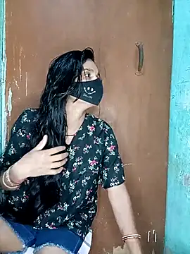 Suhani512 online show from November 2025 05:10:02 AM