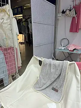 Selenaaaaa- online show from April 2026 05:34:01 AM