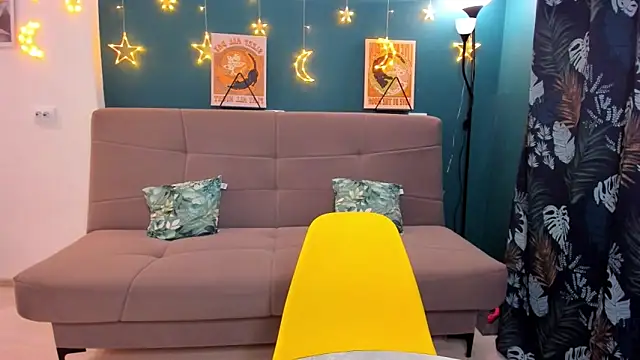 Xloe Queen online show from March 2025 02:32:02 PM