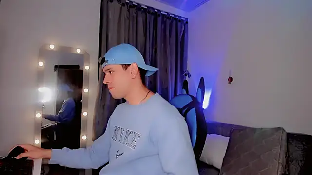 Snapshot of joe_jhon chatting on March 2025 03:02:02 PM joe jhon online show from March 2025 03:02:02 PM