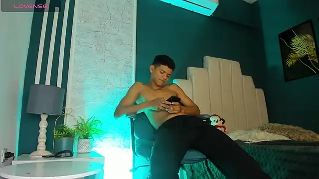 Jeffry wolvess online show from March 2025 03:15:02 PM