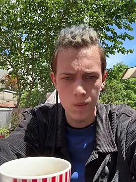 Den BlueXx online show from October 2025 03:57:02 PM