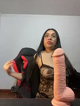 Snapshot of Alice_taylor1_ chatting on February 2025 04:48:01 AM Alice taylor1 online show from February 2025 04:48:01 AM
