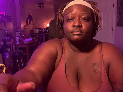 BigKittyRaven online show from December 2024 05:20:02 AM