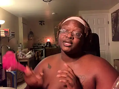 BigKittyRaven online show from December 2024 04:40:01 AM